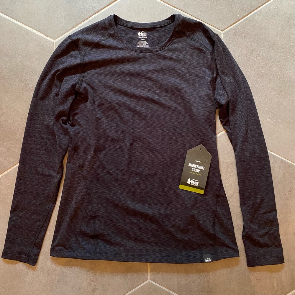 REI Co-op NWT medium womens midnight crew base layer